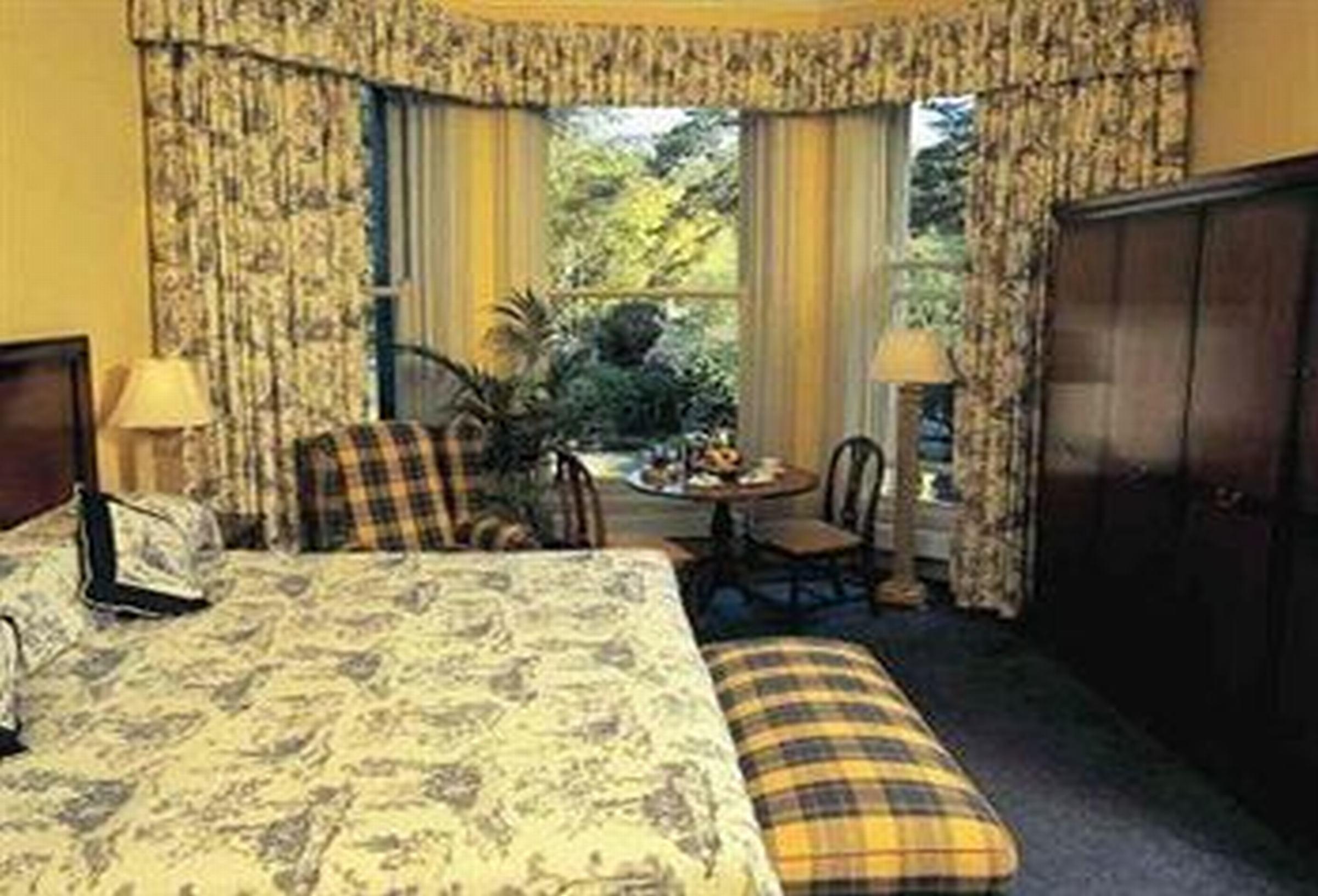 The Culloden Estate And Spa Holywood  Bilik gambar A bedroom at the Inn