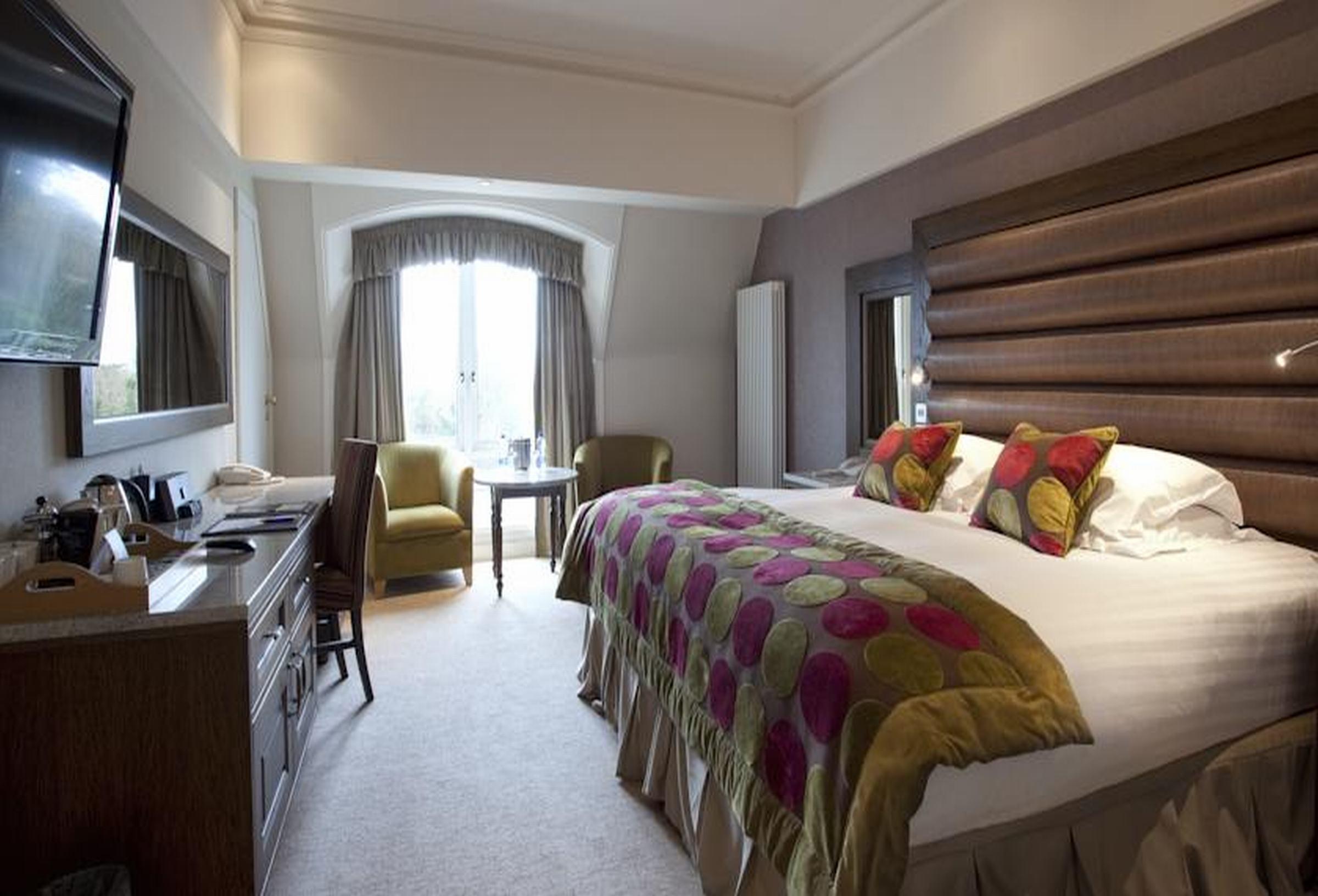 The Culloden Estate And Spa Holywood  Luaran gambar A bedroom at the hotel